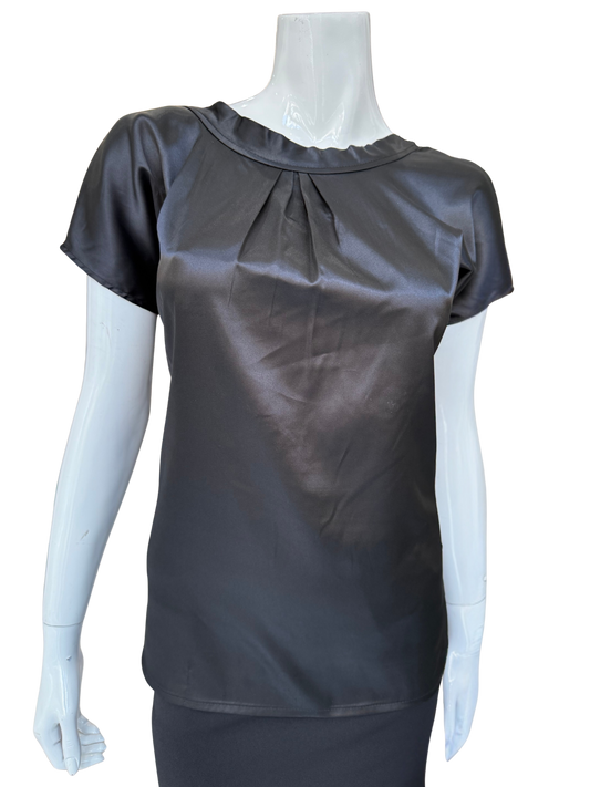 UR Bold Satin Front Blouse